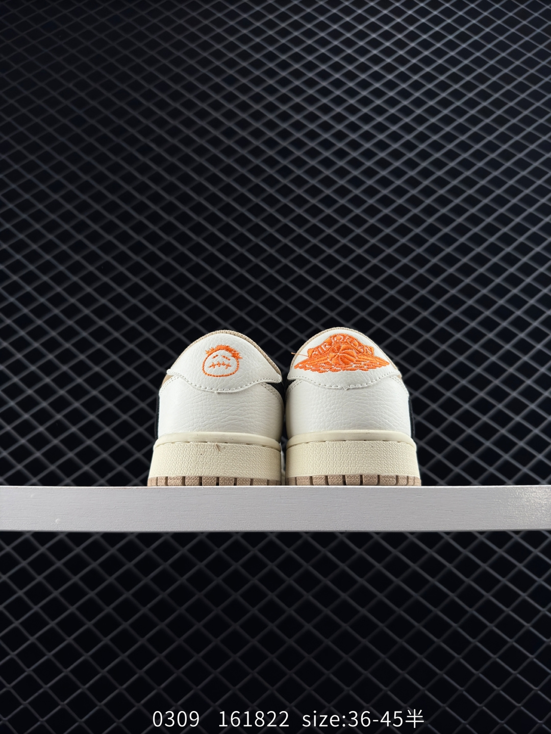 Travis Scott X Air Jordan 1 Low ”Medium Olive“